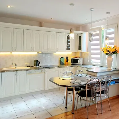 In Nowe Mit Garten By Interhome Apartman