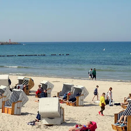 In Nowe Mit Garten By Interhome Lägenhet Kołobrzeg