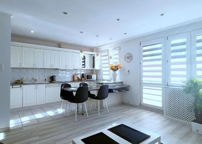 In Nowe Mit Garten By Interhome Kołobrzeg