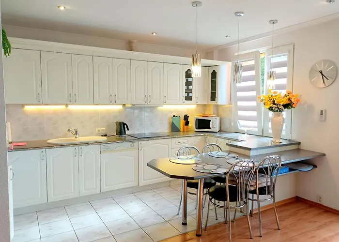 In Nowe Mit Garten By Interhome Apartman