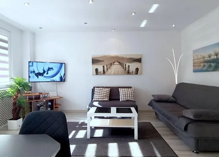 In Nowe Mit Garten By Interhome Lägenhet Kołobrzeg